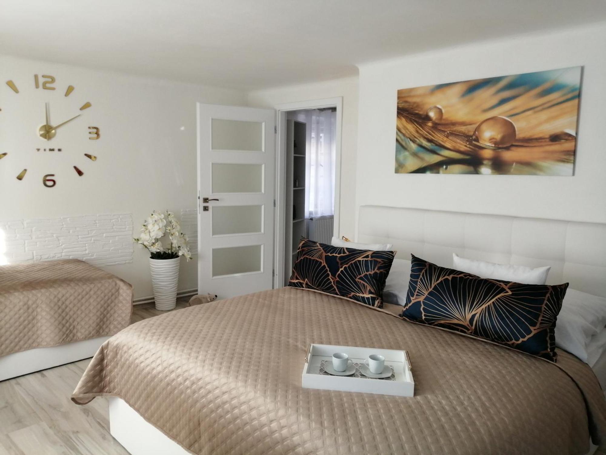 Apartman Deluxe 海布 外观 照片